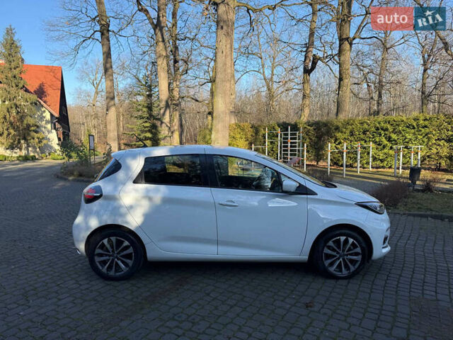 Белый Рено Зое, объемом двигателя 0 л и пробегом 118 тыс. км за 12900 $, фото 2 на Automoto.ua
