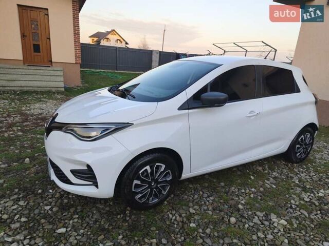 Білий Рено Зое, об'ємом двигуна 0 л та пробігом 98 тис. км за 10950 $, фото 17 на Automoto.ua