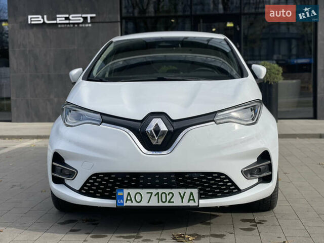 Белый Рено Зое, объемом двигателя 0 л и пробегом 106 тыс. км за 12299 $, фото 4 на Automoto.ua