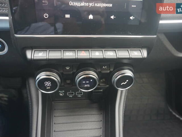 Белый Рено Зое, объемом двигателя 0 л и пробегом 122 тыс. км за 13000 $, фото 34 на Automoto.ua