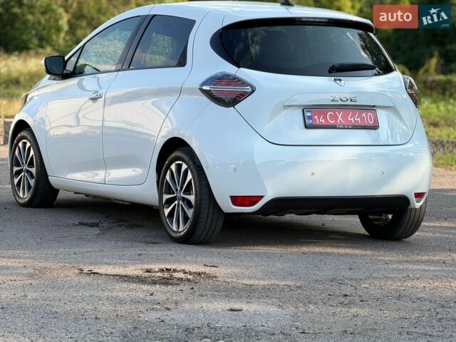 Белый Рено Зое, объемом двигателя 0 л и пробегом 136 тыс. км за 12999 $, фото 14 на Automoto.ua