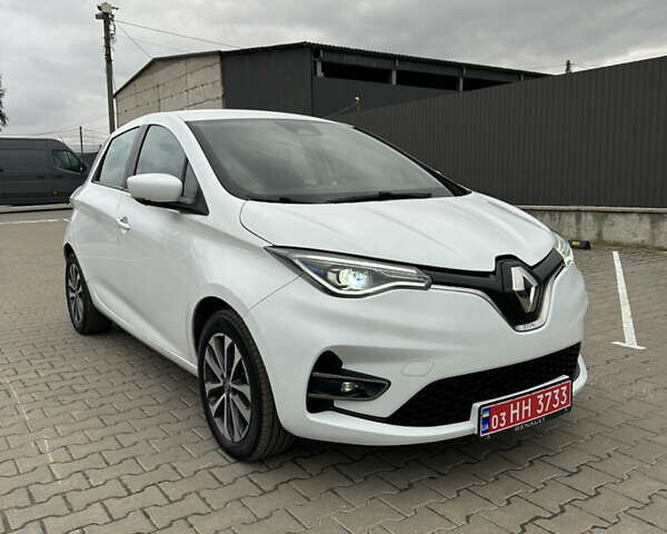 Белый Рено Зое, объемом двигателя 0 л и пробегом 88 тыс. км за 12300 $, фото 2 на Automoto.ua