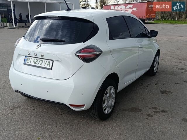 Белый Рено Зое, объемом двигателя 0 л и пробегом 56 тыс. км за 13500 $, фото 29 на Automoto.ua