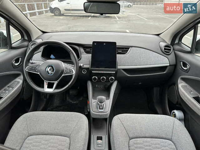 Білий Рено Зое, об'ємом двигуна 0 л та пробігом 77 тис. км за 12990 $, фото 10 на Automoto.ua