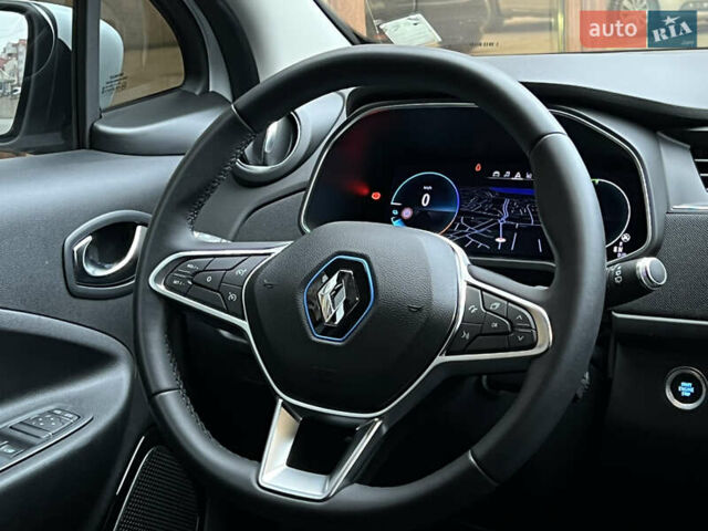 Белый Рено Зое, объемом двигателя 0 л и пробегом 31 тыс. км за 11999 $, фото 53 на Automoto.ua