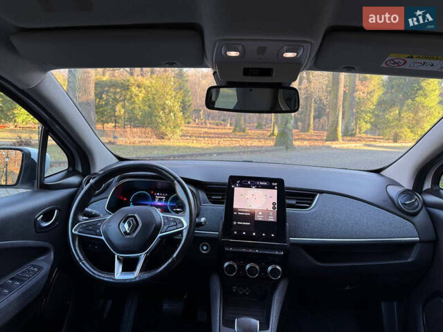Белый Рено Зое, объемом двигателя 0 л и пробегом 118 тыс. км за 12900 $, фото 16 на Automoto.ua