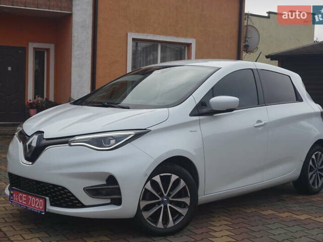 Белый Рено Зое, объемом двигателя 0 л и пробегом 122 тыс. км за 13000 $, фото 1 на Automoto.ua