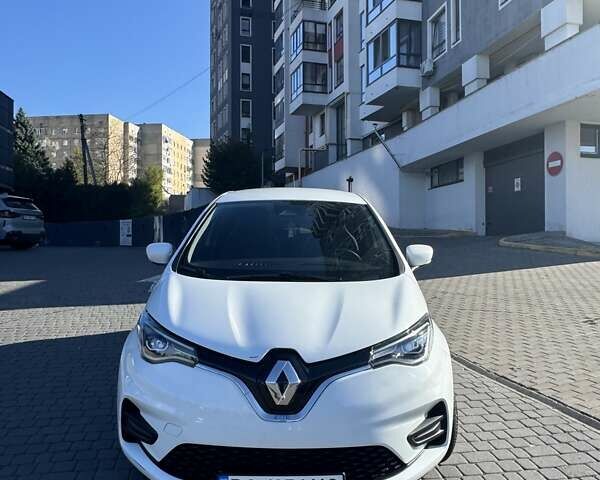 Белый Рено Зое, объемом двигателя 0 л и пробегом 78 тыс. км за 12200 $, фото 2 на Automoto.ua