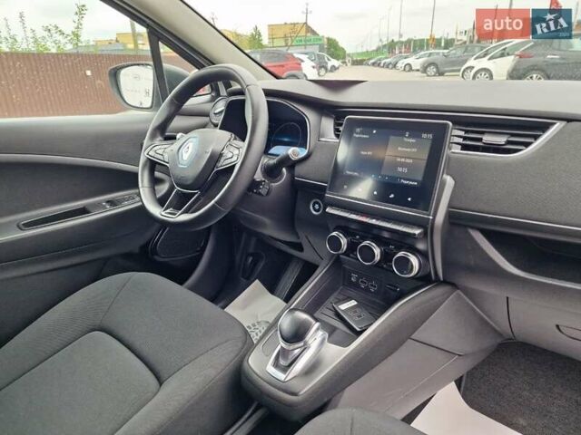 Белый Рено Зое, объемом двигателя 0 л и пробегом 47 тыс. км за 11400 $, фото 41 на Automoto.ua