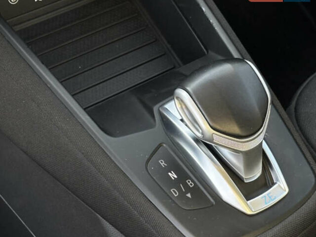 Белый Рено Зое, объемом двигателя 0 л и пробегом 44 тыс. км за 12950 $, фото 33 на Automoto.ua