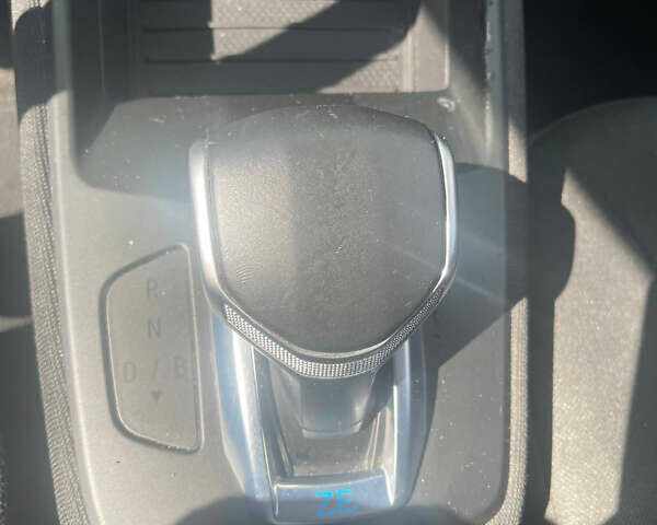 Білий Рено Зое, об'ємом двигуна 0 л та пробігом 60 тис. км за 11500 $, фото 10 на Automoto.ua