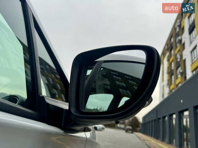 Белый Рено Зое, объемом двигателя 0 л и пробегом 55 тыс. км за 13300 $, фото 16 на Automoto.ua