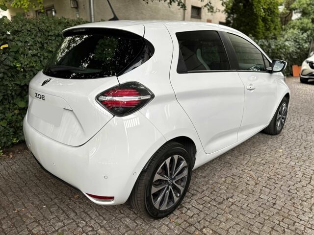 Белый Рено Зое, объемом двигателя 0 л и пробегом 46 тыс. км за 8300 $, фото 3 на Automoto.ua
