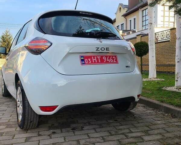 Белый Рено Зое, объемом двигателя 0 л и пробегом 33 тыс. км за 12690 $, фото 8 на Automoto.ua