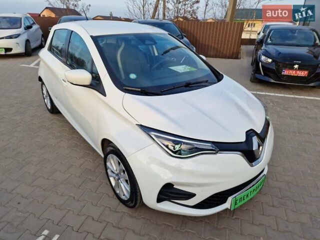 Белый Рено Зое, объемом двигателя 0 л и пробегом 141 тыс. км за 10800 $, фото 5 на Automoto.ua