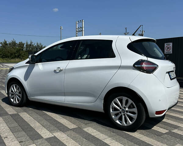 Белый Рено Зое, объемом двигателя 0 л и пробегом 119 тыс. км за 11700 $, фото 3 на Automoto.ua