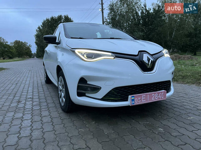 Белый Рено Зое, объемом двигателя 0 л и пробегом 26 тыс. км за 11700 $, фото 2 на Automoto.ua