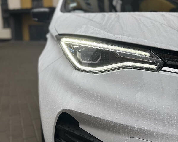 Білий Рено Зое, об'ємом двигуна 0 л та пробігом 69 тис. км за 11800 $, фото 20 на Automoto.ua