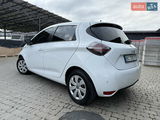 Белый Рено Зое, объемом двигателя 0 л и пробегом 36 тыс. км за 12900 $, фото 11 на Automoto.ua