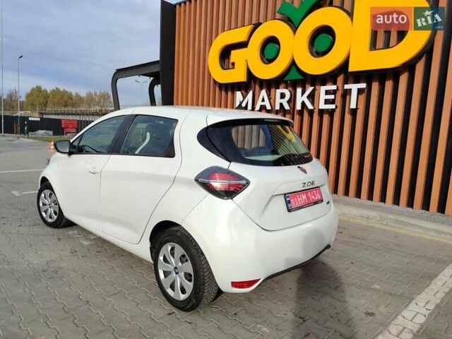 Белый Рено Зое, объемом двигателя 0 л и пробегом 78 тыс. км за 11850 $, фото 4 на Automoto.ua