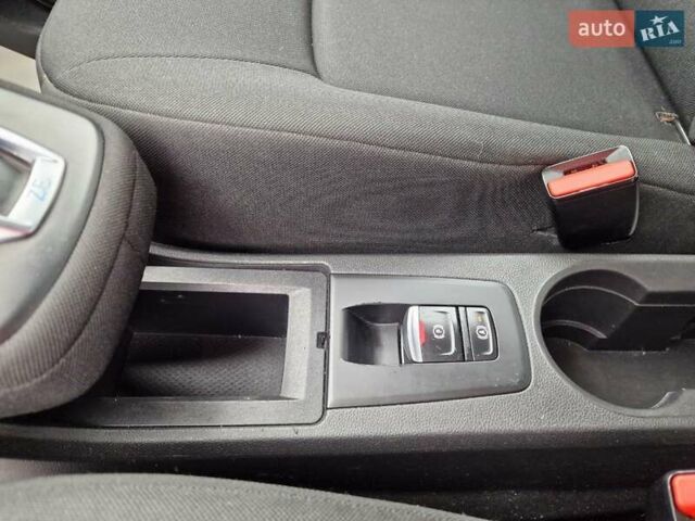 Белый Рено Зое, объемом двигателя 0 л и пробегом 47 тыс. км за 11400 $, фото 32 на Automoto.ua
