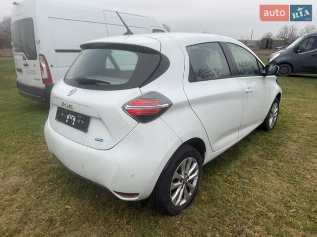 Белый Рено Зое, объемом двигателя 0 л и пробегом 33 тыс. км за 6950 $, фото 5 на Automoto.ua