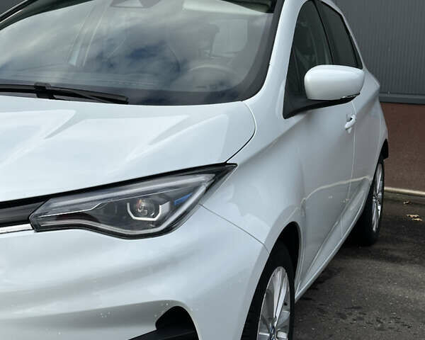 Білий Рено Зое, об'ємом двигуна 0 л та пробігом 36 тис. км за 12400 $, фото 6 на Automoto.ua