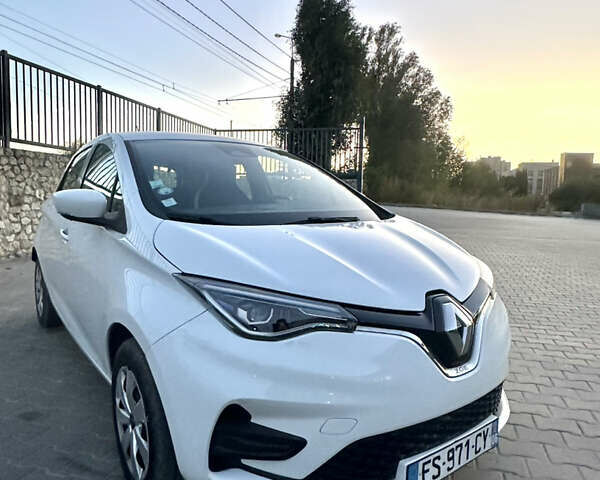 Білий Рено Зое, об'ємом двигуна 0 л та пробігом 124 тис. км за 11300 $, фото 1 на Automoto.ua