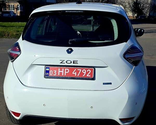 Белый Рено Зое, объемом двигателя 0 л и пробегом 112 тыс. км за 10900 $, фото 6 на Automoto.ua