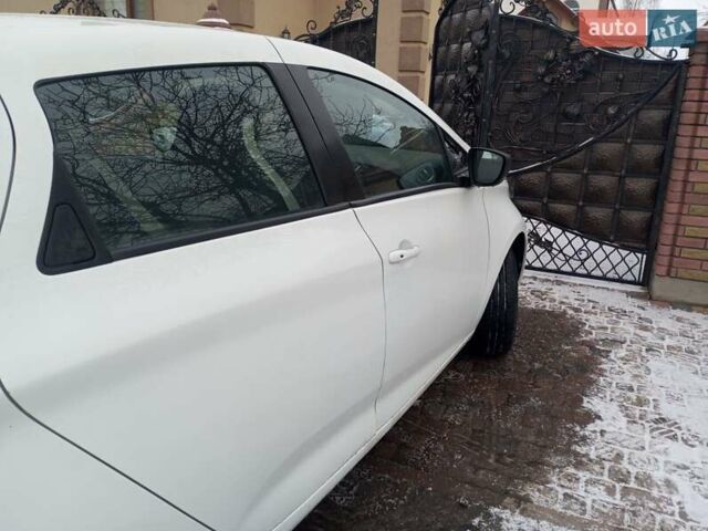 Білий Рено Зое, об'ємом двигуна 0 л та пробігом 116 тис. км за 10555 $, фото 9 на Automoto.ua