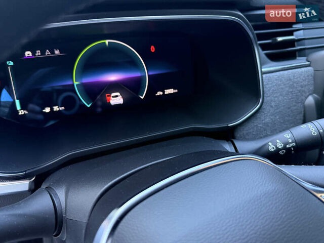 Білий Рено Зое, об'ємом двигуна 0 л та пробігом 23 тис. км за 13150 $, фото 30 на Automoto.ua