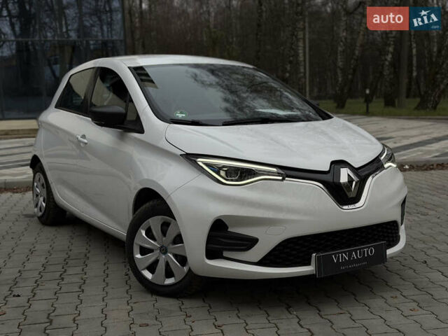 Білий Рено Зое, об'ємом двигуна 0 л та пробігом 28 тис. км за 12222 $, фото 9 на Automoto.ua