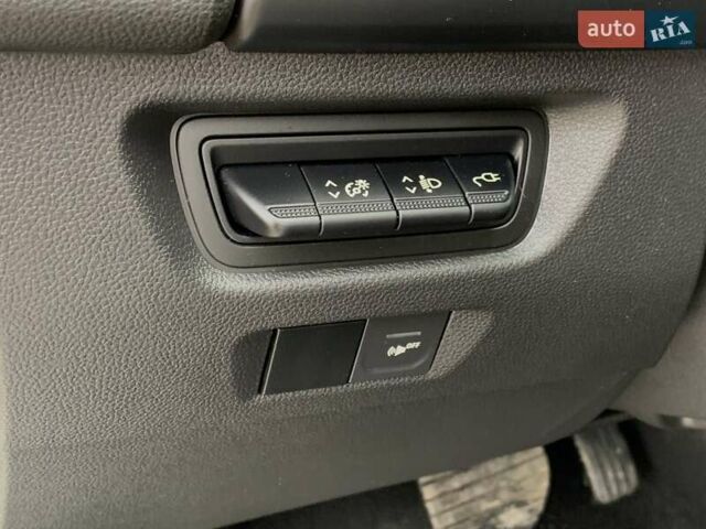 Белый Рено Зое, объемом двигателя 0 л и пробегом 66 тыс. км за 12499 $, фото 40 на Automoto.ua