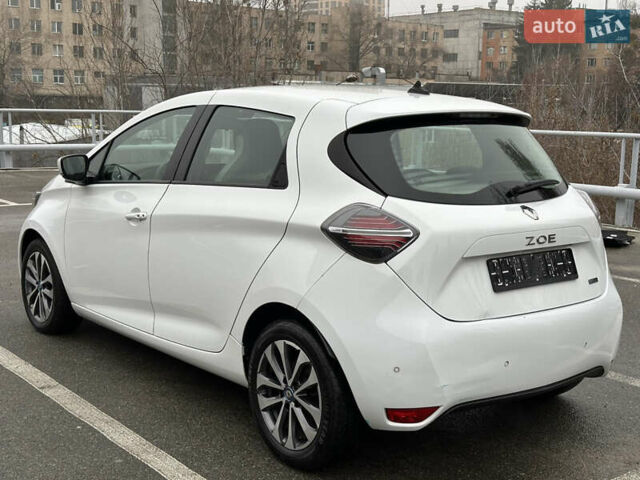 Білий Рено Зое, об'ємом двигуна 0 л та пробігом 77 тис. км за 12990 $, фото 6 на Automoto.ua