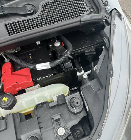 Белый Рено Зое, объемом двигателя 0 л и пробегом 44 тыс. км за 12950 $, фото 30 на Automoto.ua