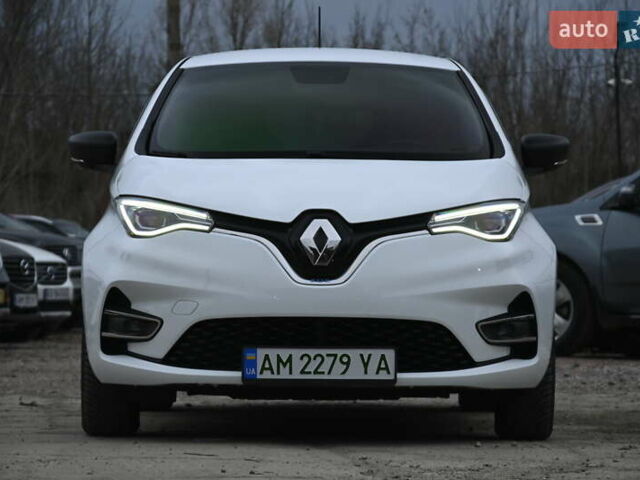 Білий Рено Зое, об'ємом двигуна 0 л та пробігом 41 тис. км за 13200 $, фото 4 на Automoto.ua