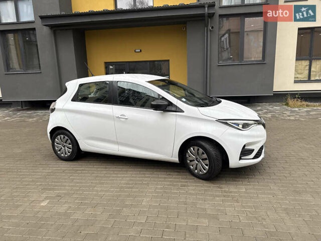 Білий Рено Зое, об'ємом двигуна 0 л та пробігом 69 тис. км за 11800 $, фото 17 на Automoto.ua