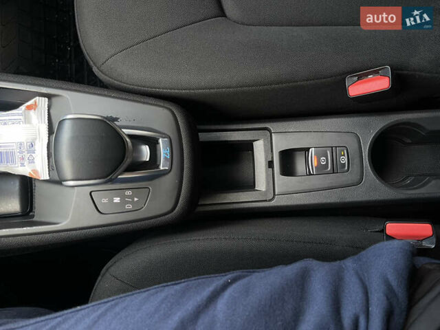 Білий Рено Зое, об'ємом двигуна 0 л та пробігом 128 тис. км за 11690 $, фото 27 на Automoto.ua