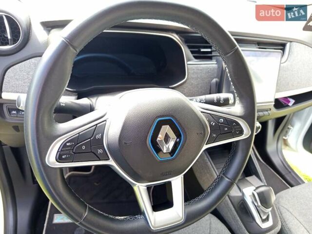 Рено Зое 2020 в Ходорів на Automoto.ua Белый Рено Зое, объемом двигателя 0 л и пробегом 46 тыс. км за 12800 $, фото 20 на Automoto.ua