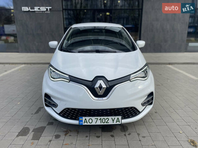 Белый Рено Зое, объемом двигателя 0 л и пробегом 106 тыс. км за 12299 $, фото 40 на Automoto.ua