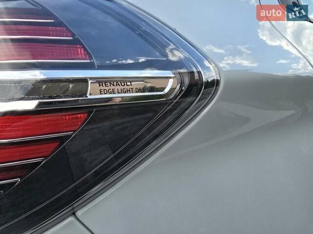 Белый Рено Зое, объемом двигателя 0 л и пробегом 65 тыс. км за 12300 $, фото 51 на Automoto.ua