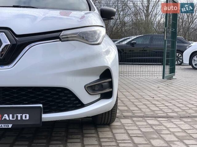 Белый Рено Зое, объемом двигателя 0 л и пробегом 66 тыс. км за 12499 $, фото 9 на Automoto.ua