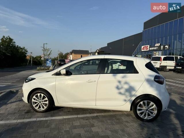 Білий Рено Зое, об'ємом двигуна 0 л та пробігом 70 тис. км за 11800 $, фото 3 на Automoto.ua