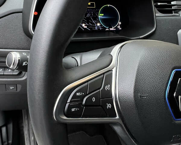 Белый Рено Зое, объемом двигателя 0 л и пробегом 31 тыс. км за 11999 $, фото 62 на Automoto.ua