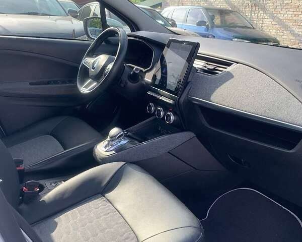 Білий Рено Зое, об'ємом двигуна 0 л та пробігом 114 тис. км за 11999 $, фото 23 на Automoto.ua