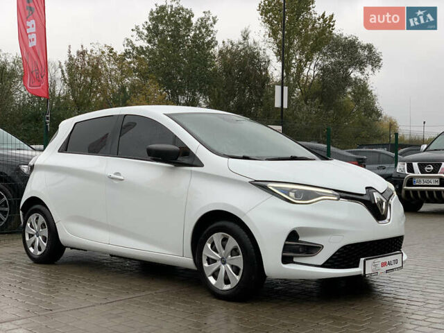 Белый Рено Зое, объемом двигателя 0 л и пробегом 47 тыс. км за 12499 $, фото 4 на Automoto.ua