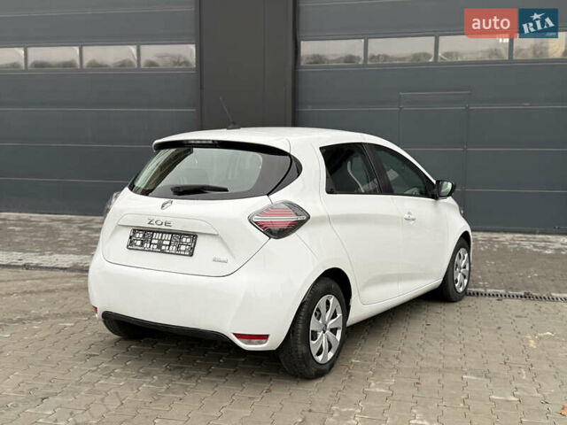 Білий Рено Зое, об'ємом двигуна 0 л та пробігом 61 тис. км за 11900 $, фото 6 на Automoto.ua