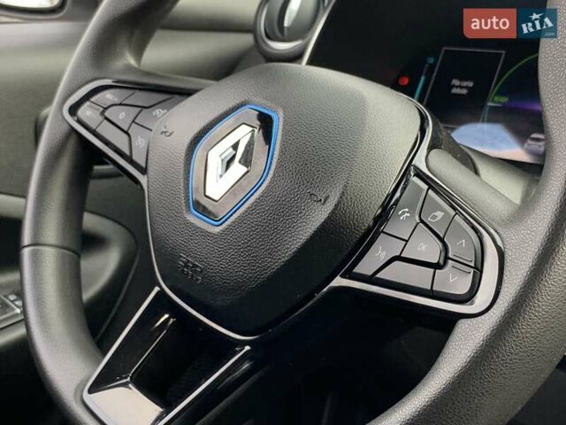 Белый Рено Зое, объемом двигателя 0 л и пробегом 66 тыс. км за 12499 $, фото 37 на Automoto.ua