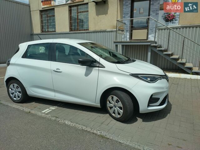 Белый Рено Зое, объемом двигателя 0 л и пробегом 57 тыс. км за 13000 $, фото 4 на Automoto.ua