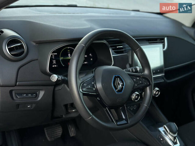 Белый Рено Зое, объемом двигателя 0 л и пробегом 24 тыс. км за 11950 $, фото 28 на Automoto.ua